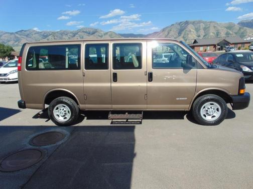 2004 Chevrolet Express 2500