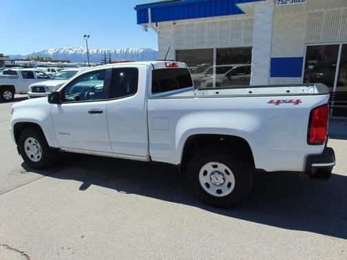 White 2016 Chevrolet Colorado WT