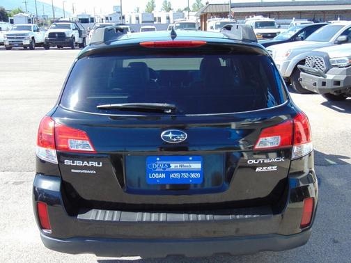 Crystal Black Silica 2013 Subaru Outback 2.5i Limited