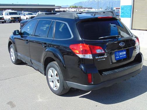Crystal Black Silica 2013 Subaru Outback 2.5i Limited