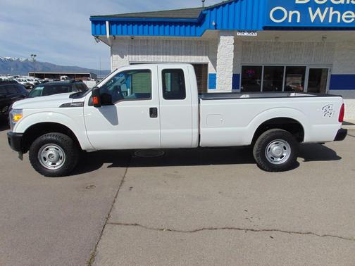 White 2013 Ford F-250 Super Duty