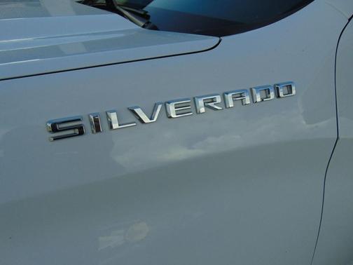 White 2019 Chevrolet Silverado 1500 WT
