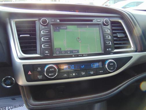 2018 Toyota Highlander 