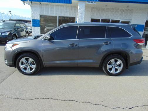 2018 Toyota Highlander 