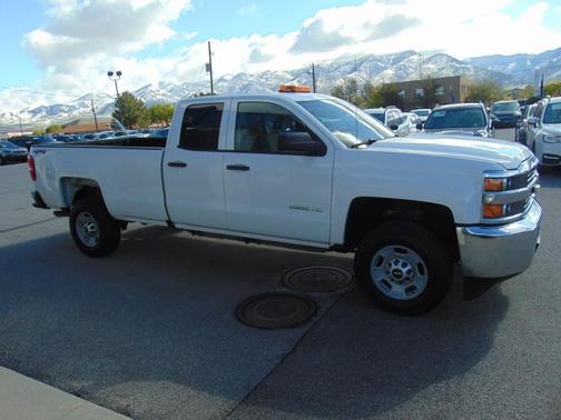 White 2018 Chevrolet Silverado 2500 WT