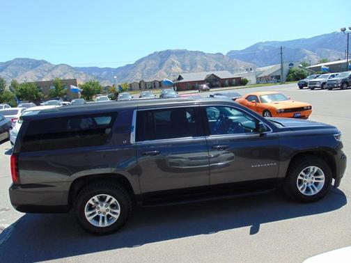 2017 Chevrolet Suburban LT