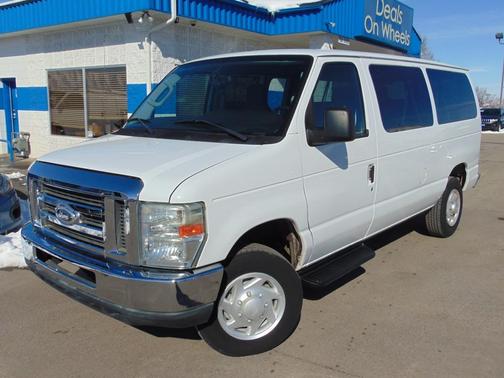 2014 Ford E350 Super Duty 
