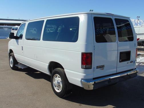 2014 Ford E350 Super Duty 
