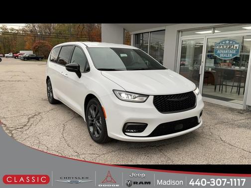 2026 Chrysler Pacifica L