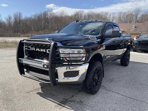 2022 RAM 2500 Big Horn Crew Cab 4x4 6'4' Box