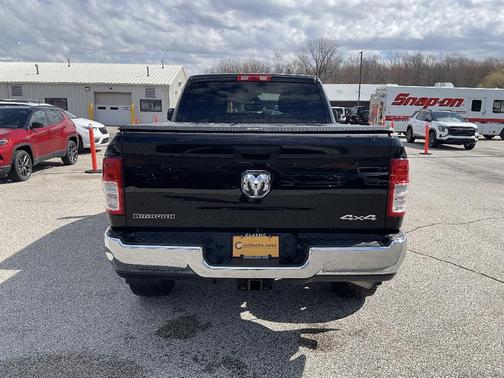 2022 RAM 2500 Big Horn Crew Cab 4x4 6'4' Box
