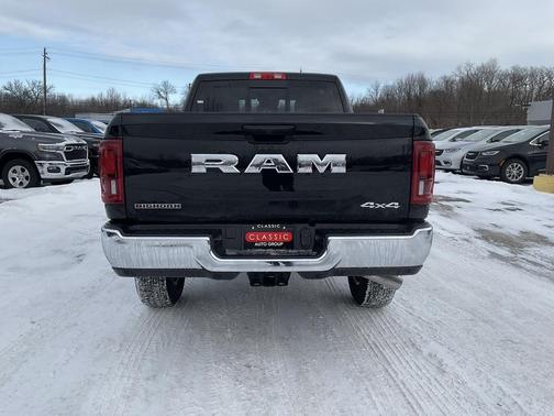 2026 RAM 2500 Big Horn Crew Cab 4x4 6'4' Box