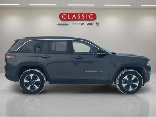 2025 Jeep Grand Cherokee 4xe Base