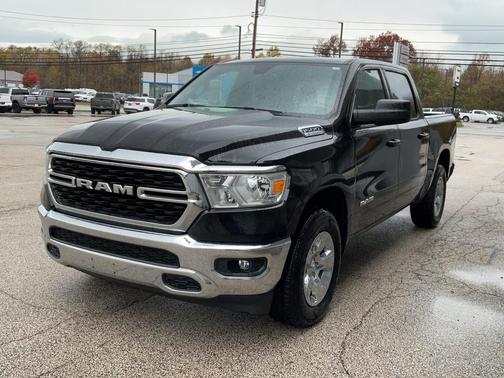 2022 RAM 1500 Big Horn Crew Cab 4x4