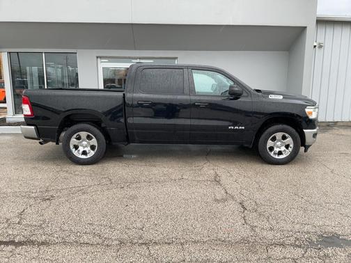 2022 RAM 1500 Big Horn Crew Cab 4x4