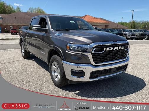 Granite Crystal Metallic Clearcoat 2026 RAM 1500 Big Horn/Lone Star