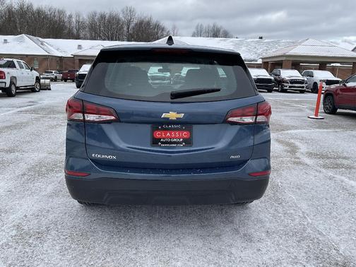 2024 Chevrolet Equinox LS