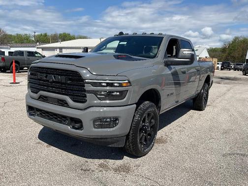 Ceramic Gray Clearcoat 2026 RAM 2500 Laramie Crew Cab 4x4 6'4' Box