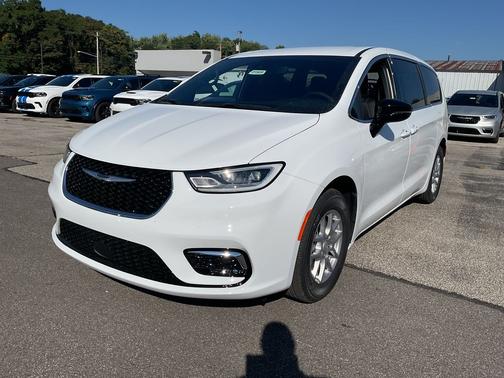 2026 Chrysler Pacifica L