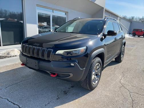 2022 Jeep Cherokee Trailhawk