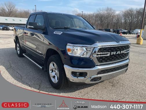 Patriot Blue Pearlcoat 2022 RAM 1500 Big Horn/Lone Star