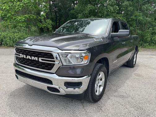 Granite Crystal Metallic Clearcoat 2023 RAM 1500 Big Horn/Lone Star