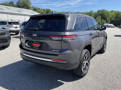 Baltic Gray Metallic Clearcoat 2025 Jeep Grand Cherokee Limited