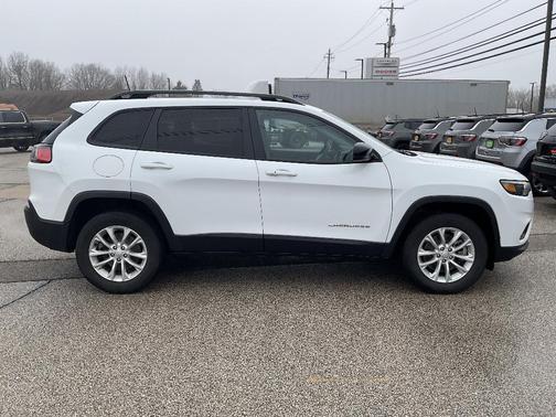 2022 Jeep Cherokee Latitude Lux