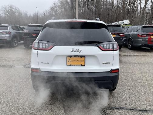 2022 Jeep Cherokee Latitude Lux