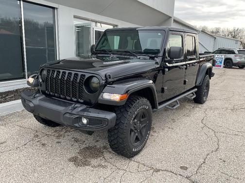 Black Clearcoat 2022 Jeep Gladiator Sport S