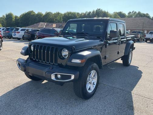 2023 Jeep Gladiator Sport S