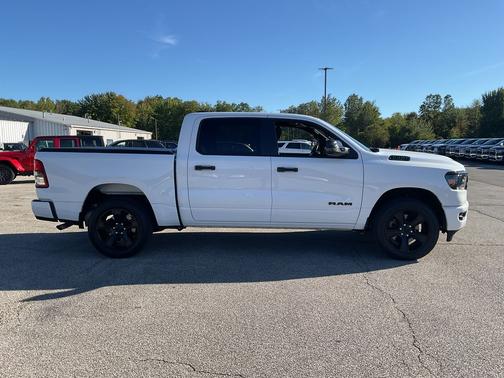 2024 RAM 1500 Big Horn Crew Cab 4x4