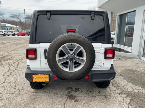 2020 Jeep Wrangler Unlimited Sahara