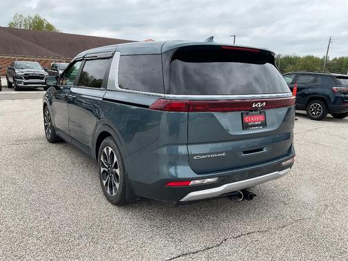 Astra Blue 2022 Kia Carnival EX