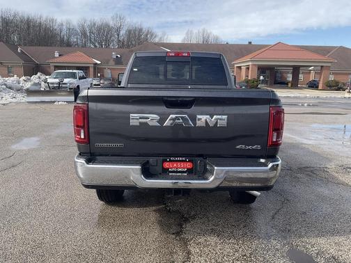 2026 RAM 2500 Big Horn Crew Cab 4x4 6'4' Box