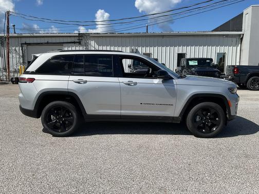 2025 Jeep Grand Cherokee Limited X