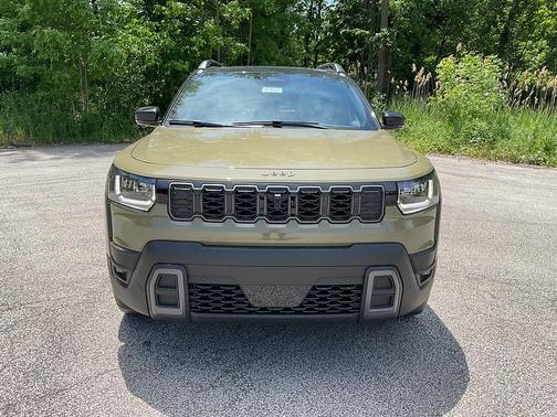 '41 2026 Jeep Cherokee Overland
