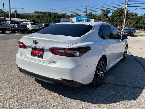 2021 Toyota Camry Hybrid XLE Hybrid