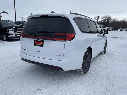 2026 Chrysler Pacifica Limited