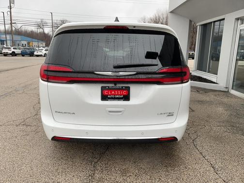 2026 Chrysler Pacifica Limited