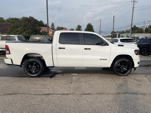2023 RAM 1500 Big Horn Crew Cab 4x4
