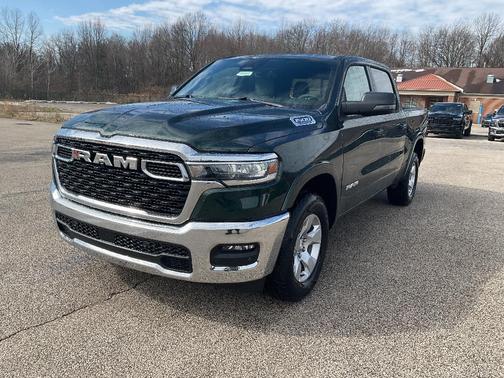 Serrano Green Metallic 2026 RAM 1500 Big Horn/Lone Star