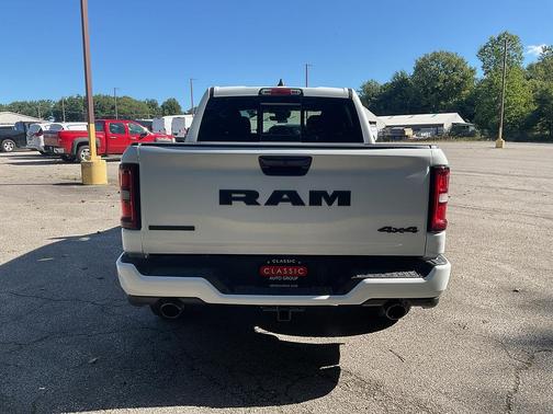 Bright White Clearcoat 2026 RAM 1500 Big Horn/Lone Star