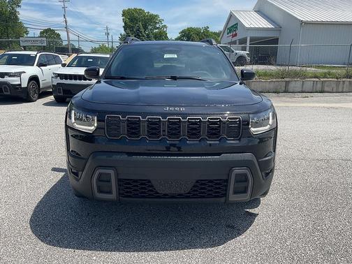 Diamond Black Crystal Pearlcoat 2026 Jeep Cherokee Limited