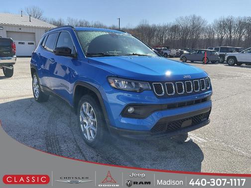 2023 Jeep Compass Latitude Lux
