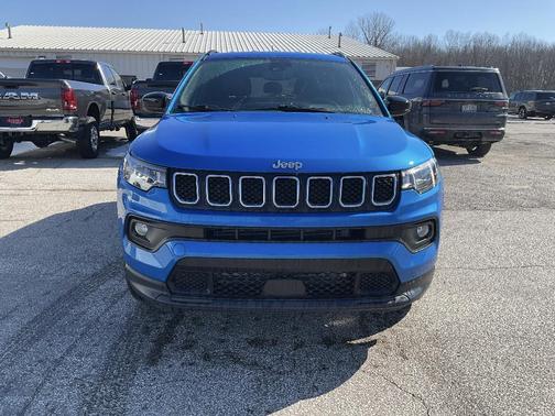 2023 Jeep Compass Latitude Lux