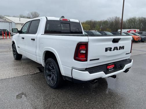 Bright White Clearcoat 2026 RAM 1500 Big Horn/Lone Star