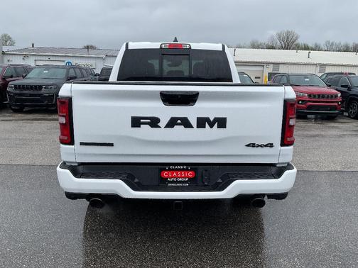 Bright White Clearcoat 2026 RAM 1500 Big Horn/Lone Star