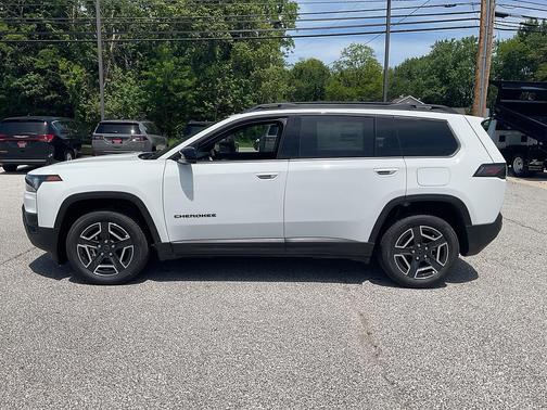 Bright White Clearcoat 2026 Jeep Cherokee Limited