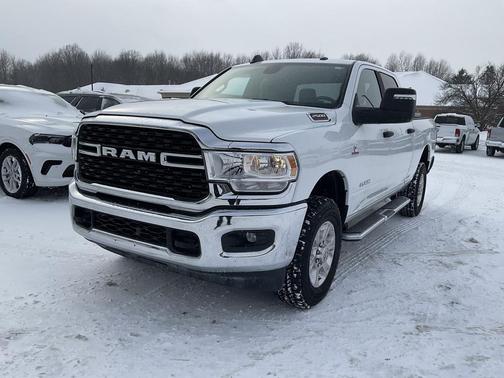 2024 RAM 2500 Big Horn Crew Cab 4x4 6'4' Box